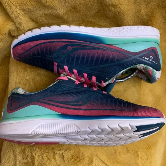 Saucony Goodr Kinvara 10 Flamingo Shoes Size 11.5 - Picture 8 of 11